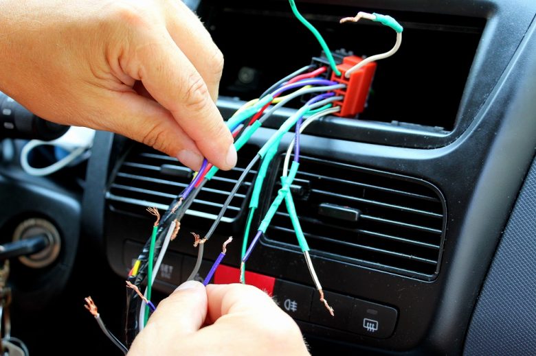 My Car Radio Keep Cutting Out Here's the Quick Fix