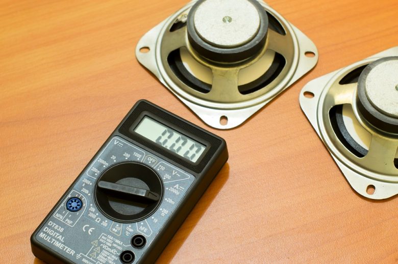 3 Easy Methods To Test Car Speakers Polarity 3-easy-methods-to-test-car-speakers-polarity