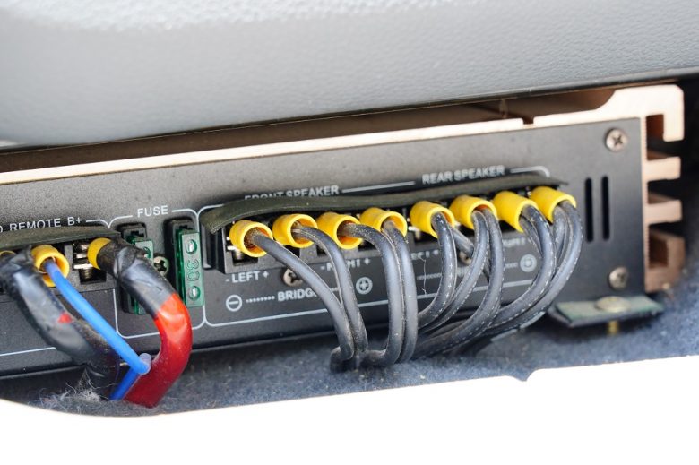 7 Simple Steps To Connect RCA Cables To Car Speakers Howstereo