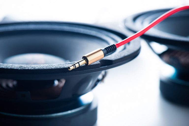 How to Easily Convert a Normal Speaker into a Bluetooth Speaker