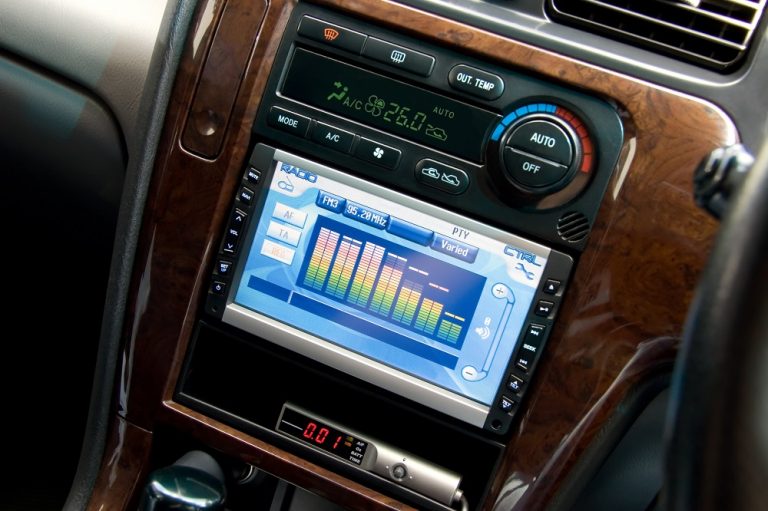 7 Best Double Din Stereos in 2022