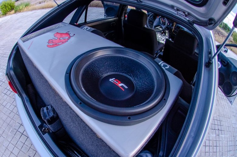 How To Install Car Speakers In Rear Deck? Howstereo